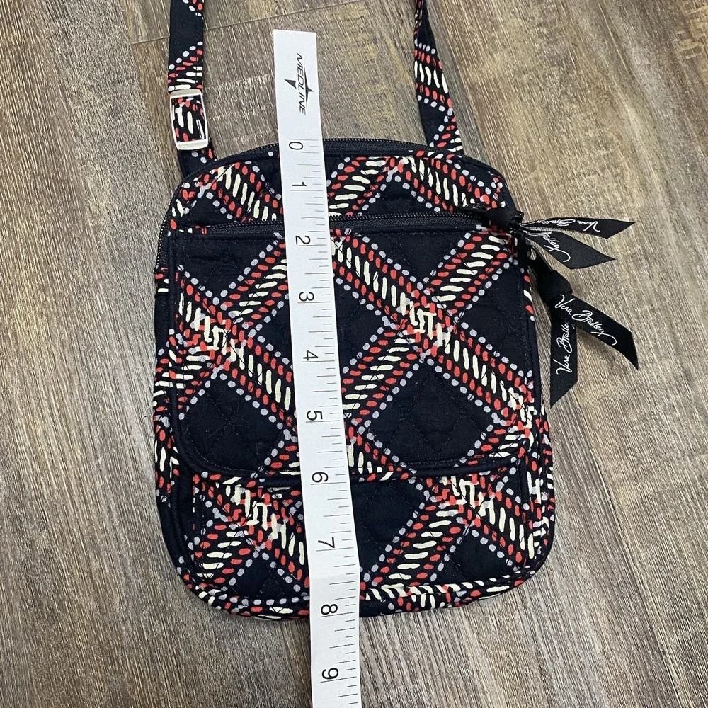 Vera Bradley Mini Hipster Crossbody Bag Black Red White‎ Batik Quilted Cotton